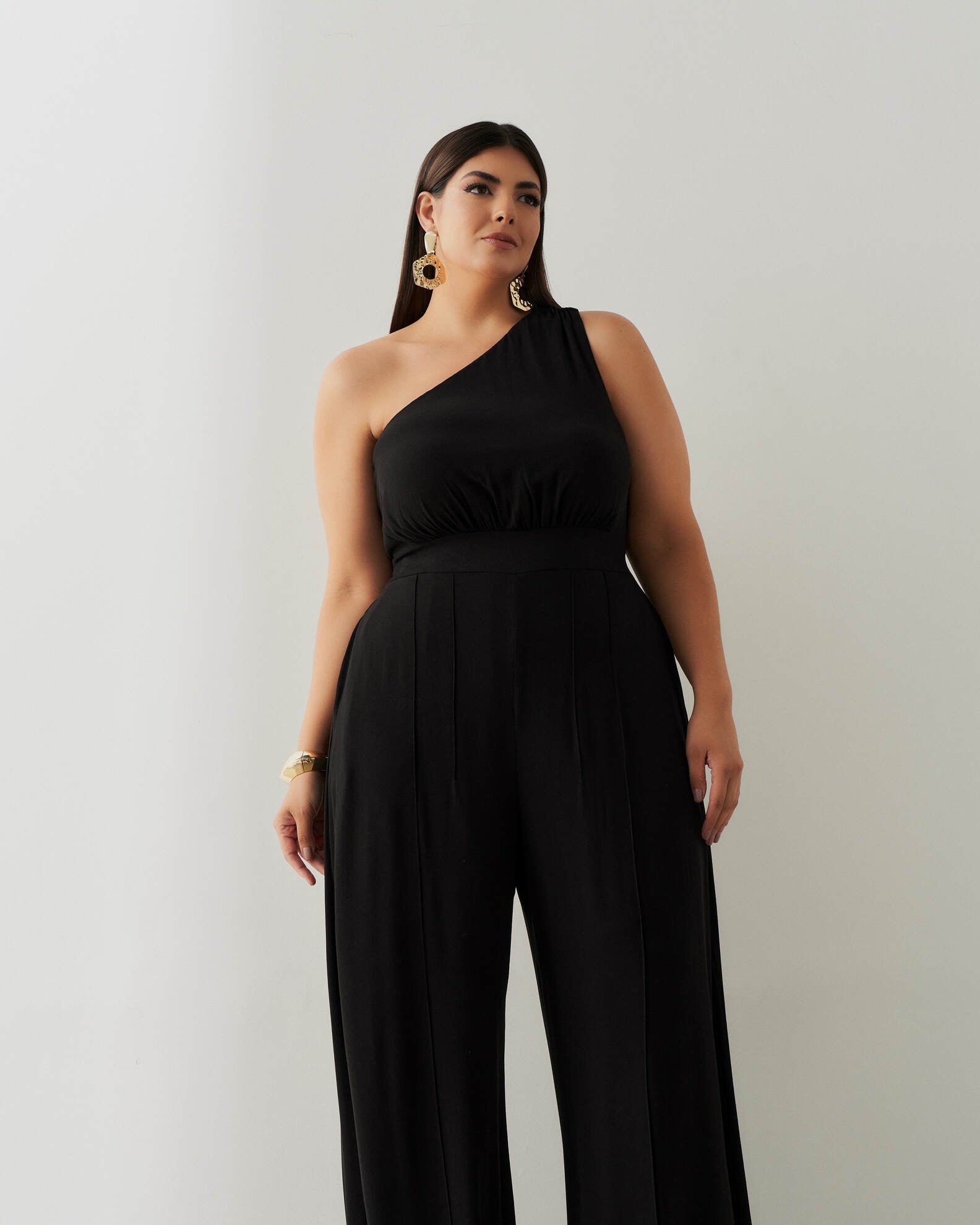 Macacão Ombro Só Plus Size (COMPRE 1 LEVE 2) + Bolsa de Brinde