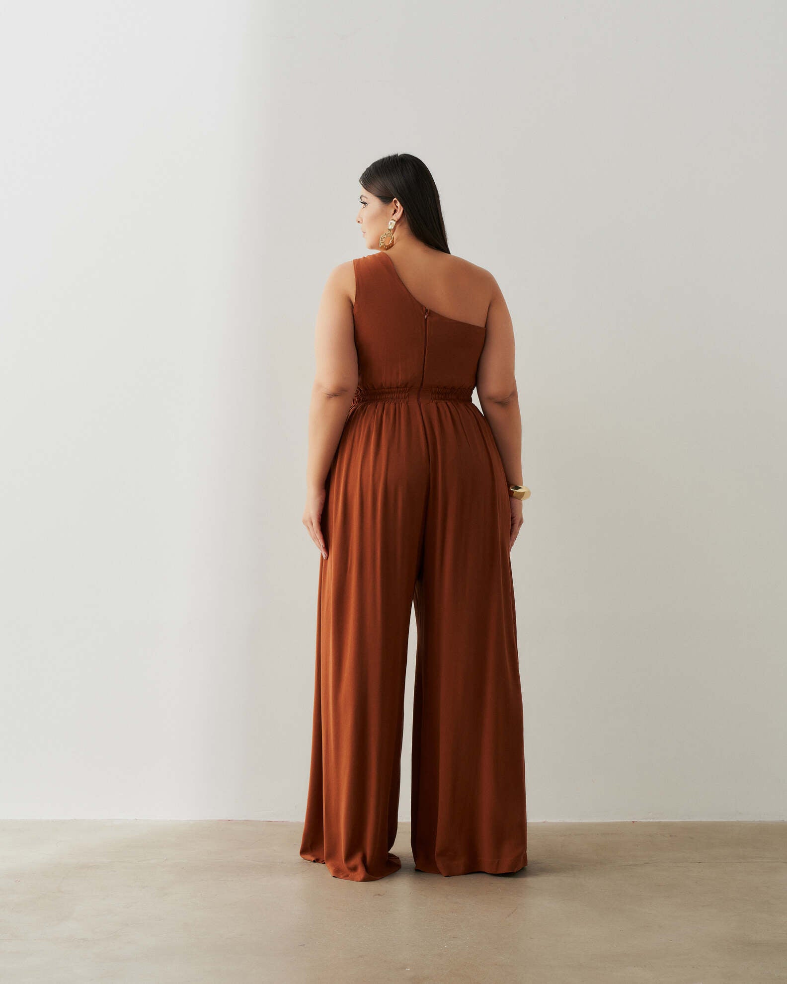 Macacão Ombro Só Plus Size (COMPRE 1 LEVE 2) + Bolsa de Brinde