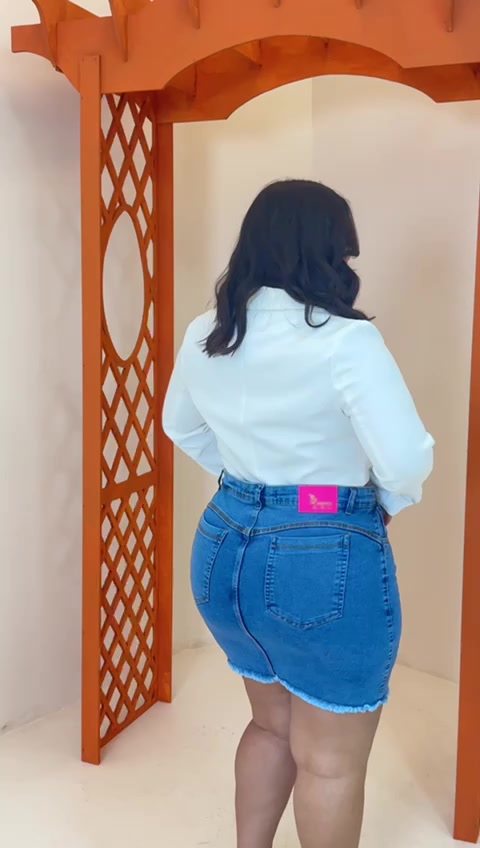 Saia Jeans Plus Size C/ Laycra Bordada