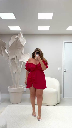 Vestido Babado Ombro à Ombro Plus Size