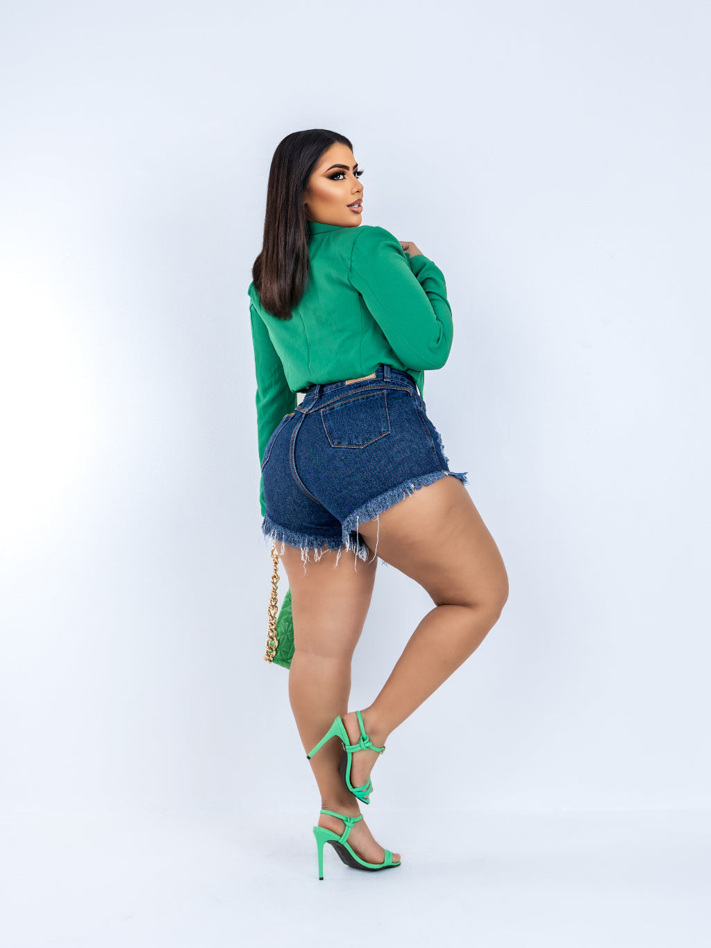 Short Jeans Plus Size Barra Desfiado