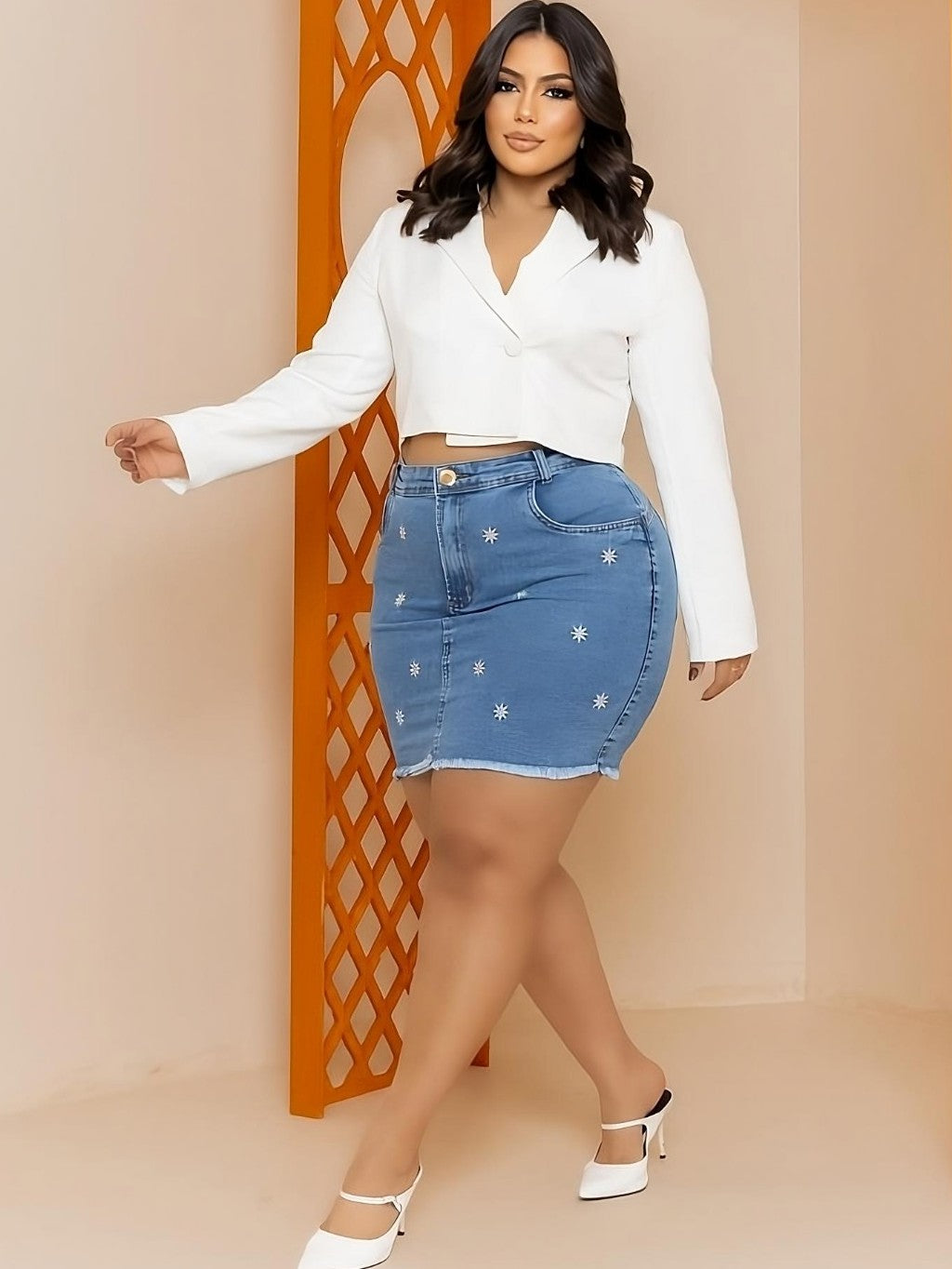 Saia Jeans Plus Size C/ Laycra Bordada